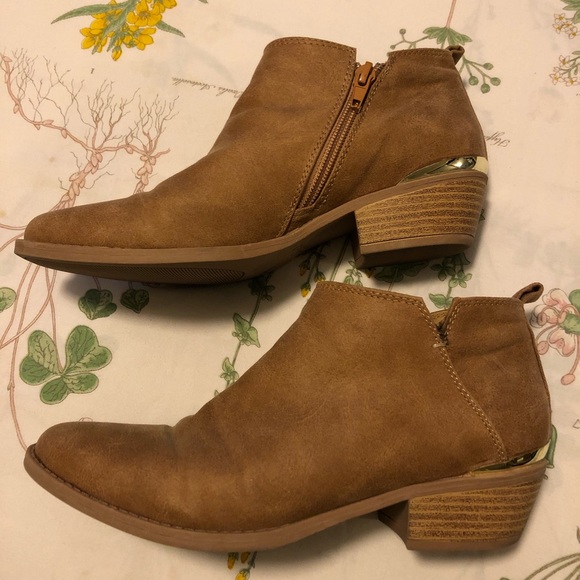 ✨Qupid Ankle Booties✨ - Picture 1 of 6